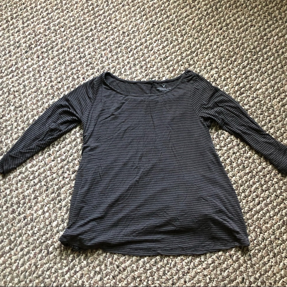 american eagle quarter sleeve - size xs (EUC)